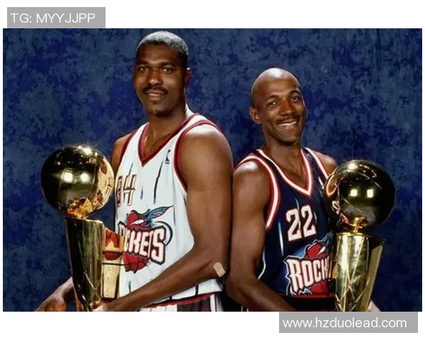 大卫罗宾逊与奥拉朱旺的巅峰对决谁才是真正的篮球传奇